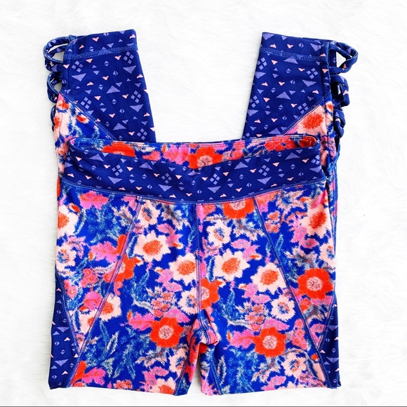 LUCKY LOTUS Floral Color Block Cut Out Leggings S - Picture 2 of 8